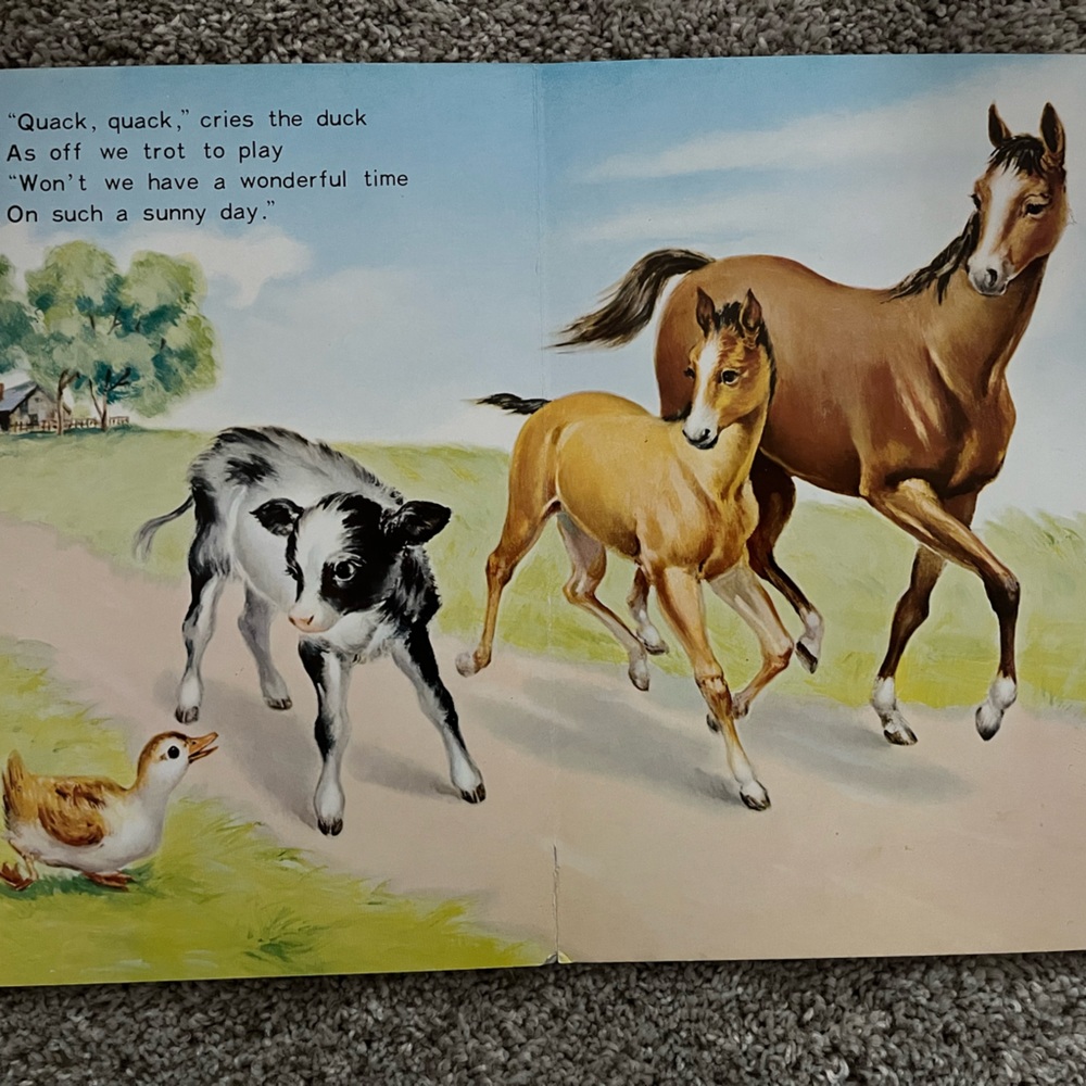Farmyard Friends book - Picture 3 of 3